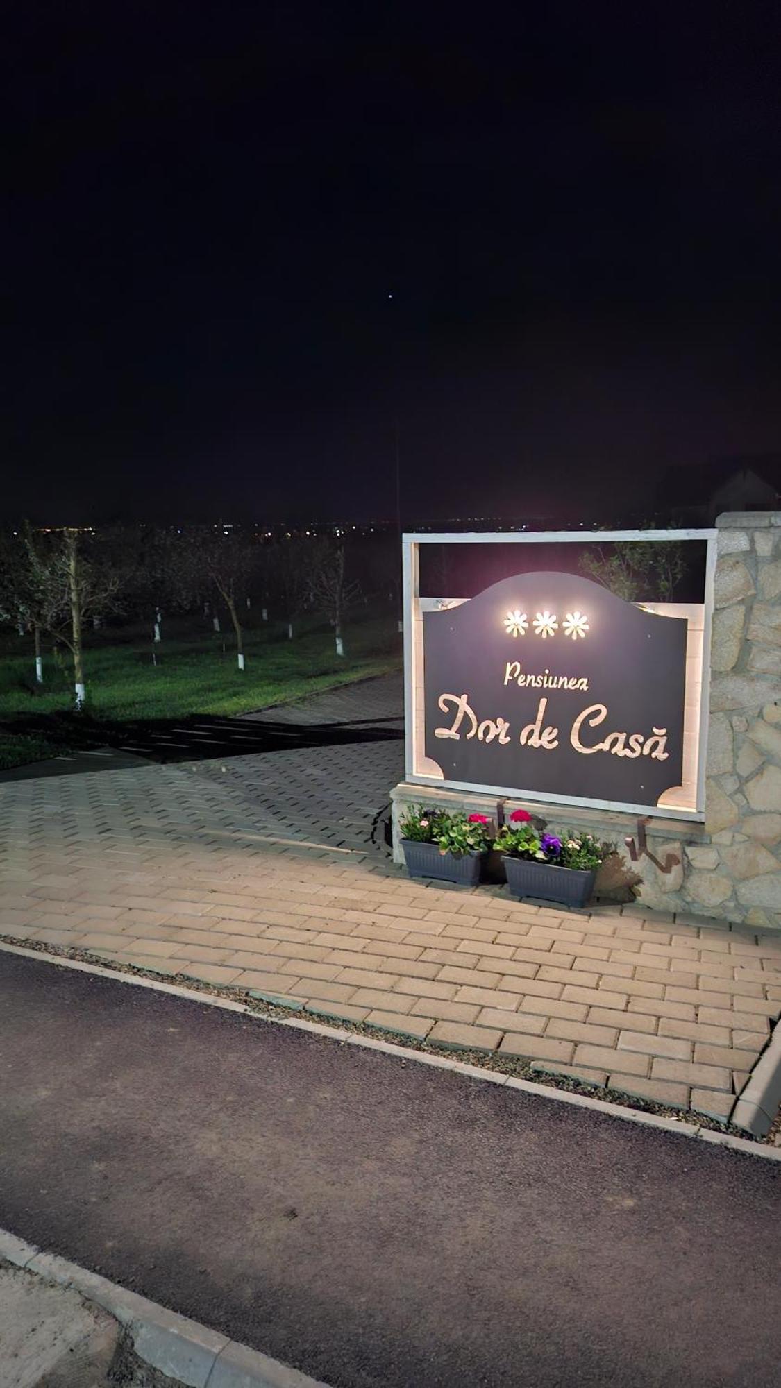Hotel Dor De Casa Doljesti Exteriér fotografie